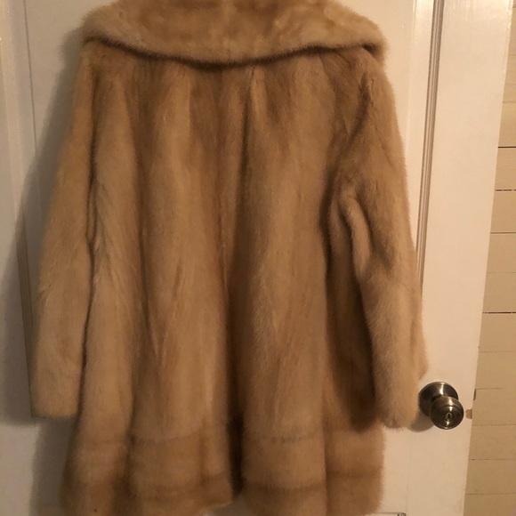 Vintage Miller’s Fur Salon Mink Coat - Picture 2 of 10